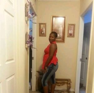 Meet your Posher, Kiashada